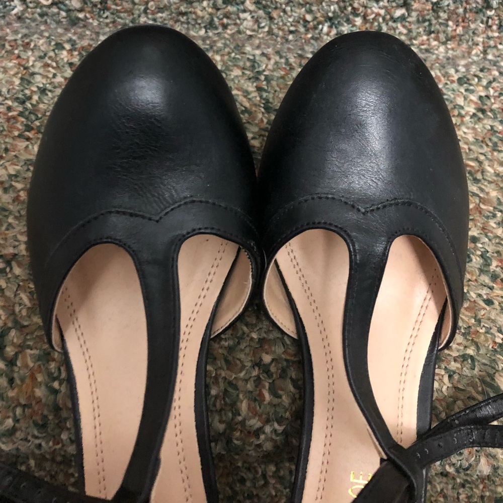 T-Strap Black Heels 👠